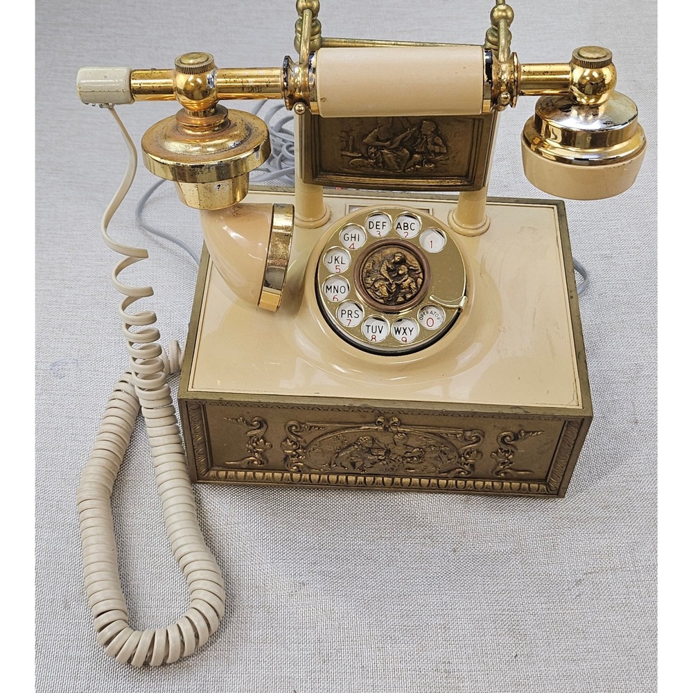 Western Electric Celebrity Rotary Telephone Gold French Provincial untested